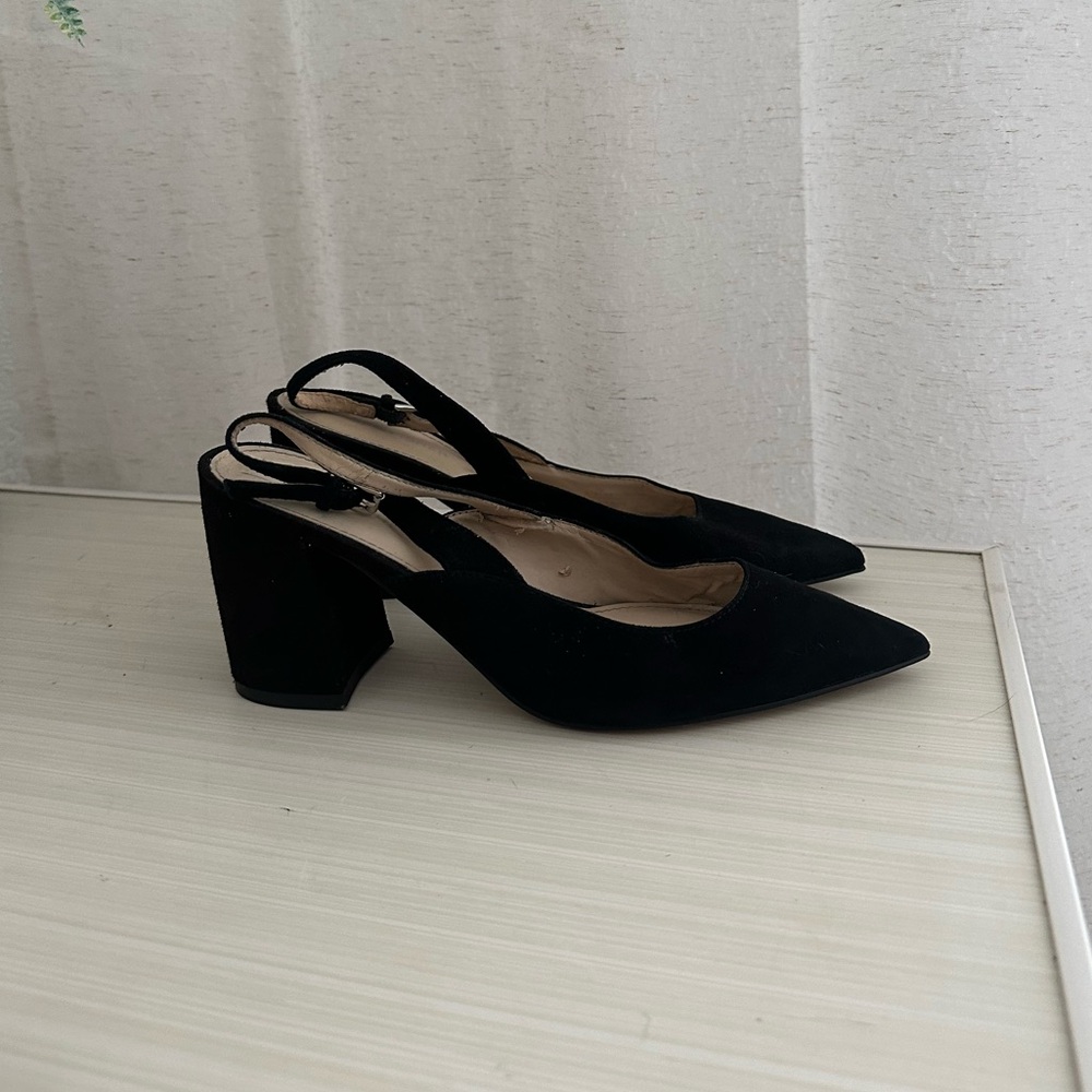 Marc Fisher Slingback block heel